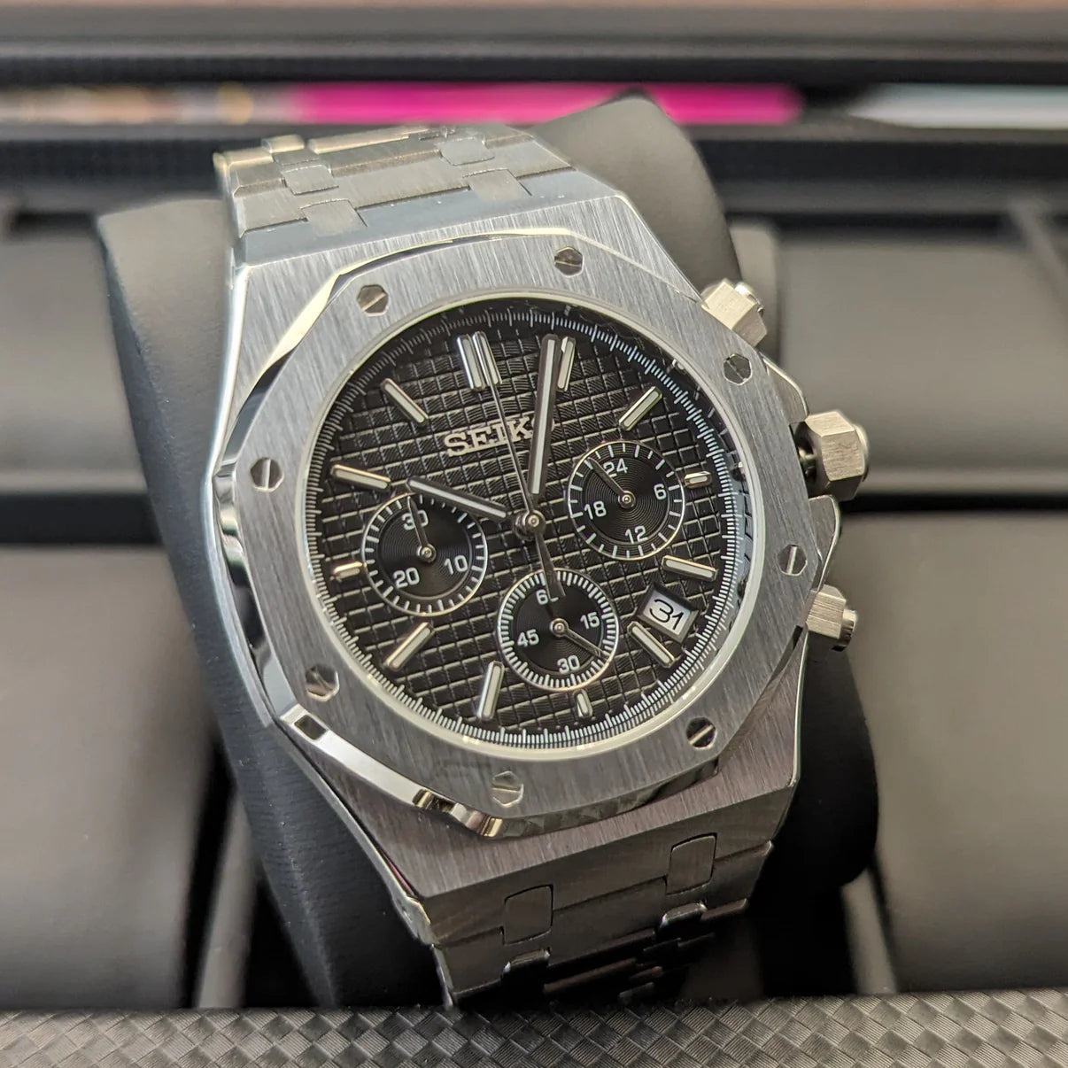 Royal Seikoak Black Chrono