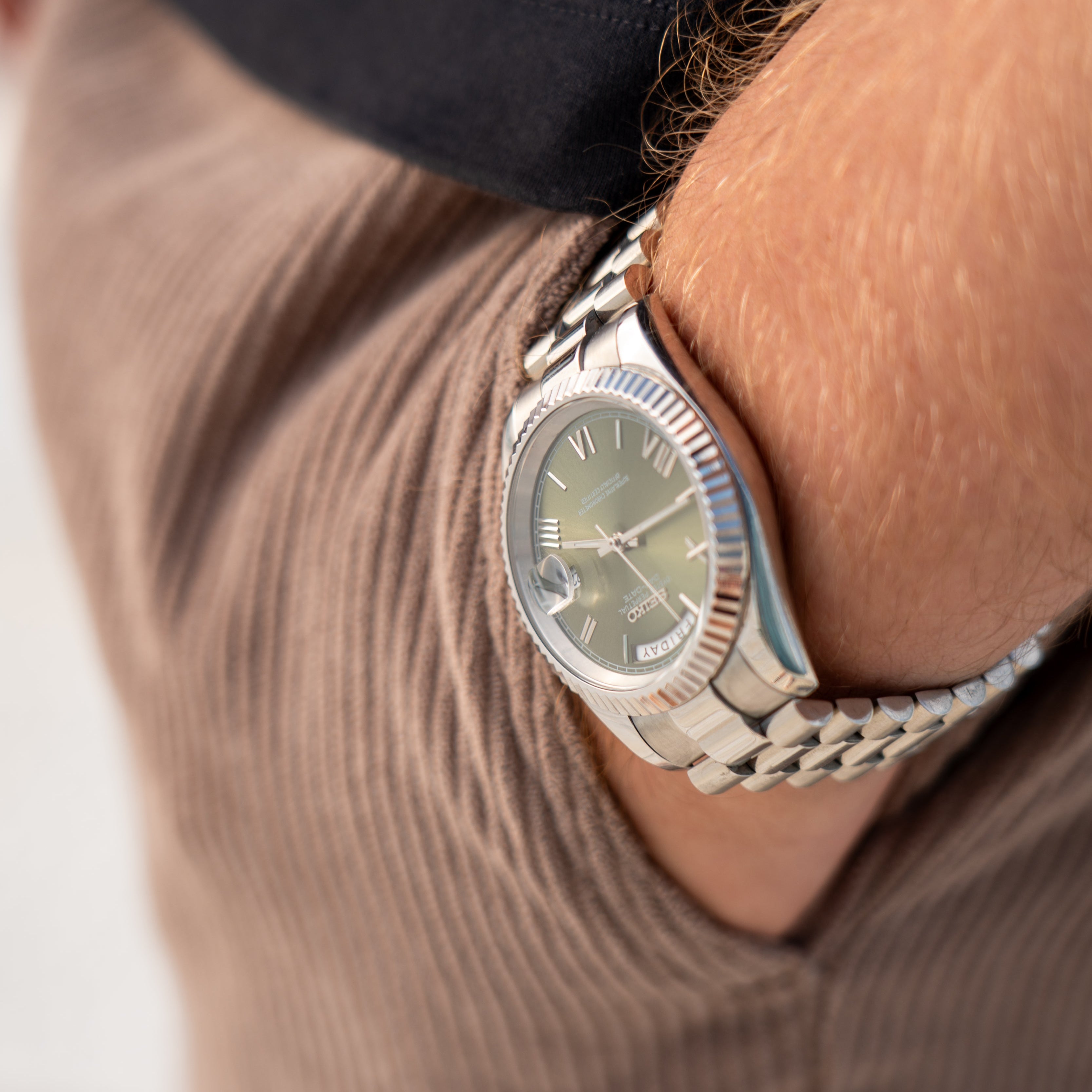 Seikodate Olive Roman