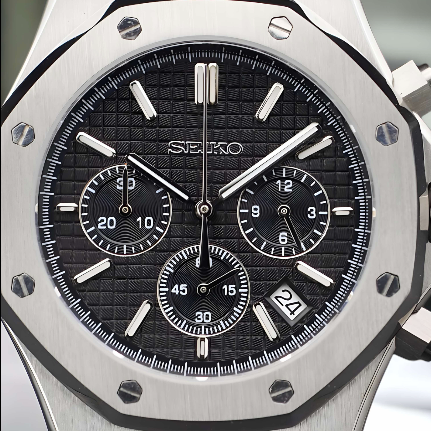 Royal Seikoak Black Chrono